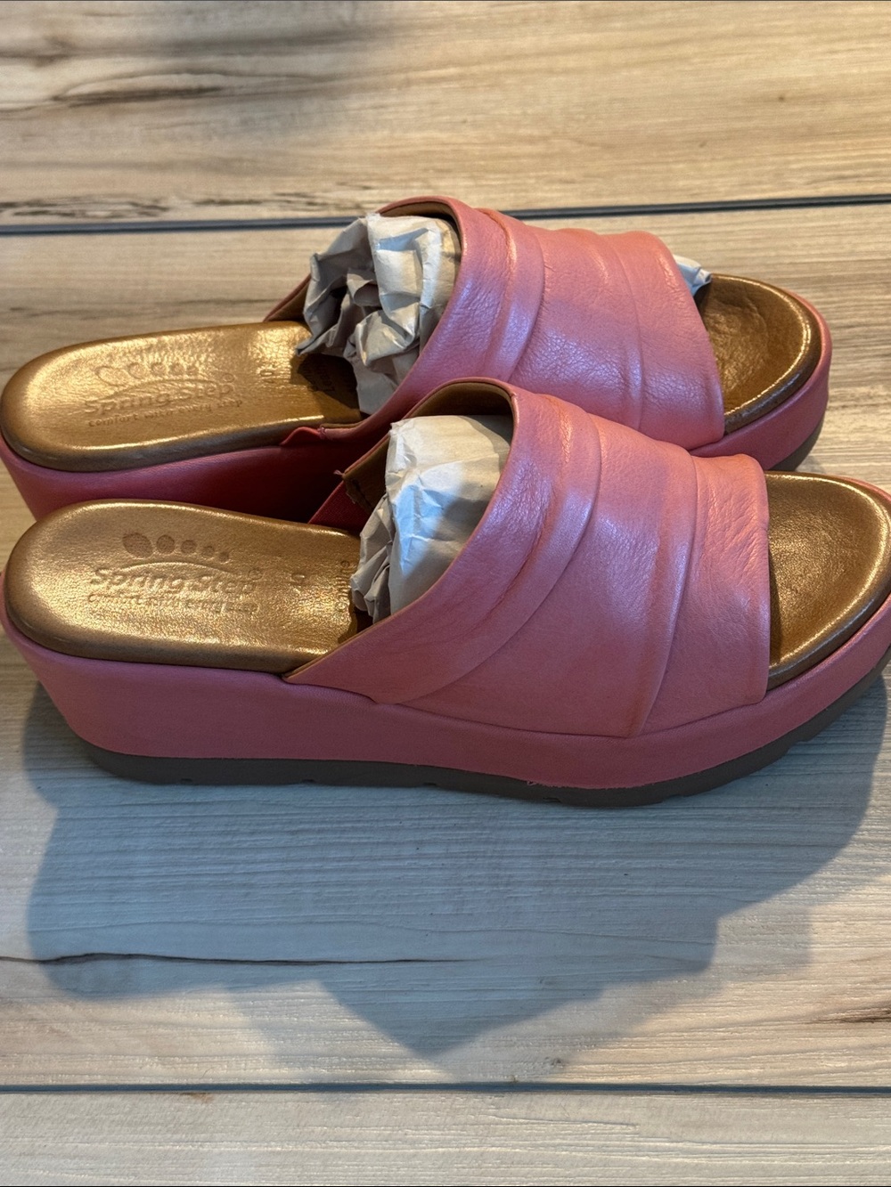 Spring Step Pink Leather Ruched Open-Toe Slide Mules - Picture 3 of 3